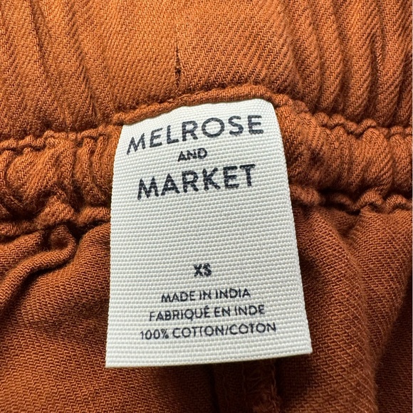 Woman's Melrose and Market Barrel Leg Utility Pants in Rust Sequoia. Size xs - Picture 3 of 8